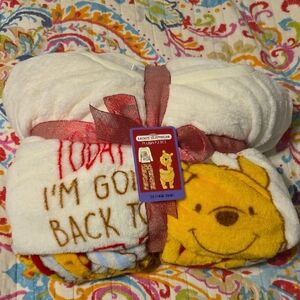 Ladies Winnie The Pooh Pajama Set